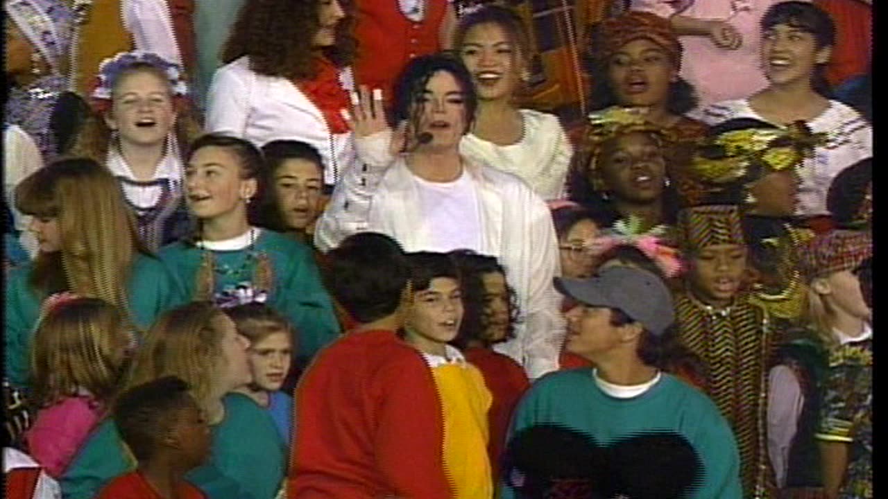 Michael Jackson - We Are The World & Heal The World = Superbowl 1993