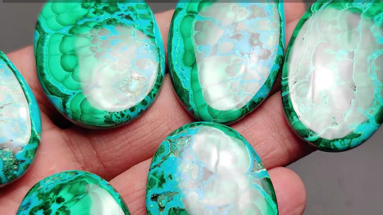 Buy Sparkling Malachite Gemstone Online | $5 Flat Shipping