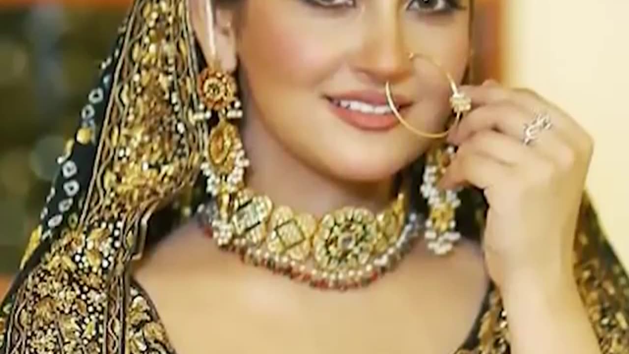 Hiba Bukhari Most Beautiful Actress of Pakistan #hibabukhari #pakistanidrama #shanalitv #pakistan