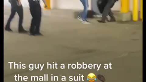 Hitman does a robbery in a suit 😂😂