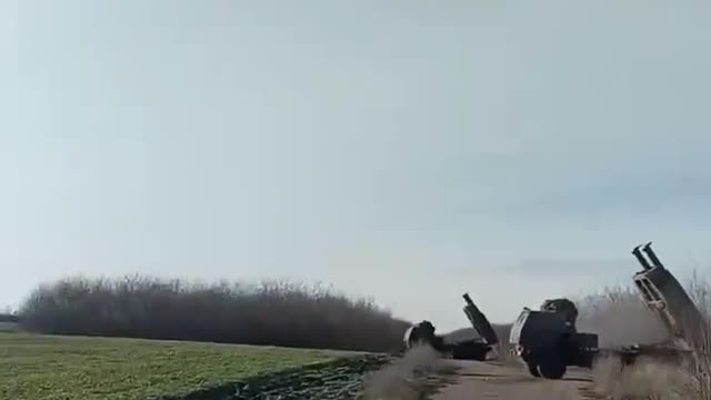 HIMARS sending gifts to russian occupants