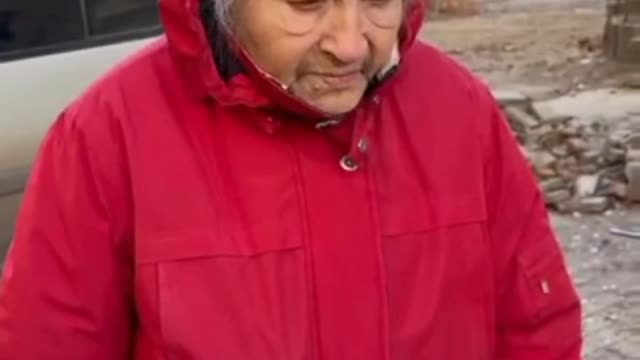 An elderly woman from Donetsk speaks about the shelling of the city by the Ukrainian army