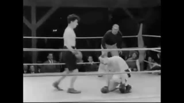 Boxer Charlie Chaplin