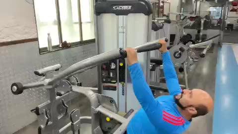 Lat pull downs for the lattissimus dorsi.
