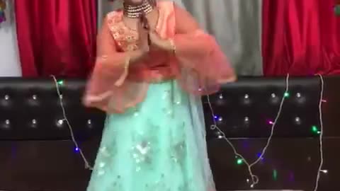 Cute dance by kid