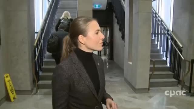 Rocket Raquel Exposes Liberal Plan To Disarm Canadians