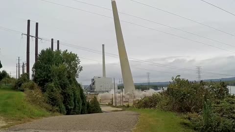 Dairyland Steam Power Station Chimney - Controlled Demolition, Inc.