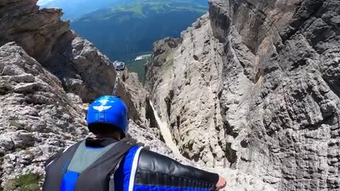 They played Far Cry too much - real wingsuit flight