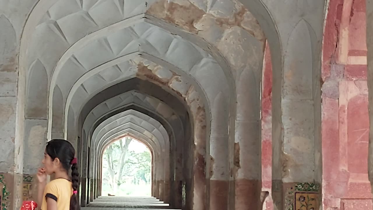 Mughal emperor jhangeer tomb inside view | lahore fort |Grave of price jhangheer mughal