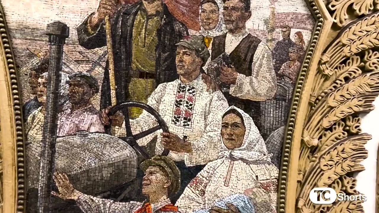 #中共邪恶轴心, #俄罗斯双头鹰(为人民服务精神病毒):20240214 塔克·卡尔森 Shorts 莫斯科地铁站 (中英双语机器字幕)