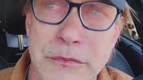 Stephen Baldwin Cries His Wife Went On Vacation