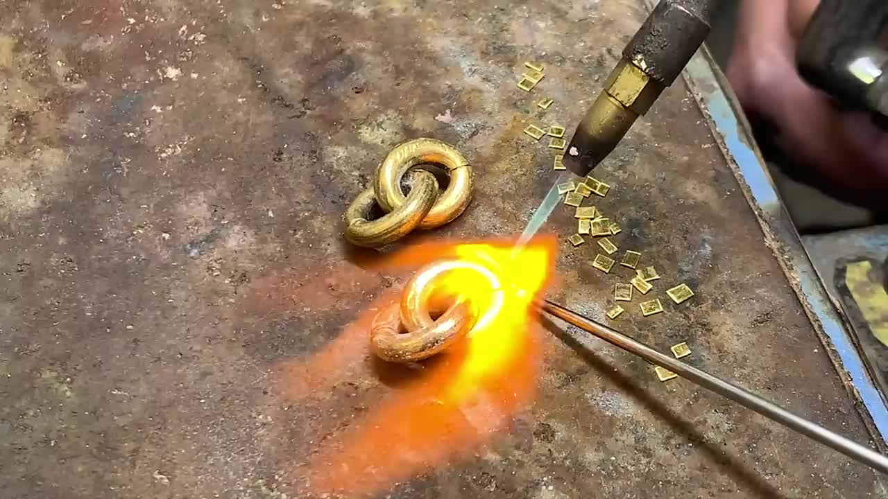 Making a Pure Gold Cuban Link Chain (Handmade 24 Karat)