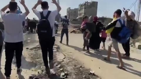 Citizens of Gaza forced to flee by the IDF Israel forces