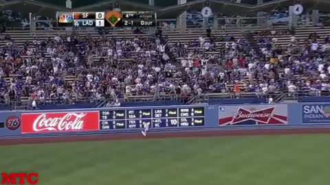 Clayton Kershaw Giving Up Home Runs to the Giants Compilation