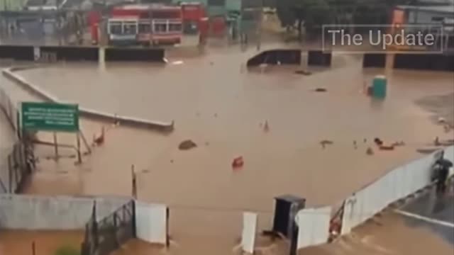 Several cities in C China’s Hubei hit by heavy rainfall, floods