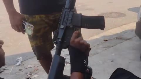 Funcionários do PCC-PT, se preparando para o Trabalho.