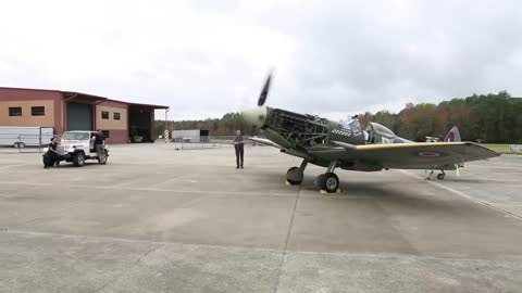 Spitfire MK XVI - First Engine Run in 17 Years!