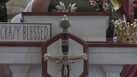 Jesus is the way. // Jesús es el camino.