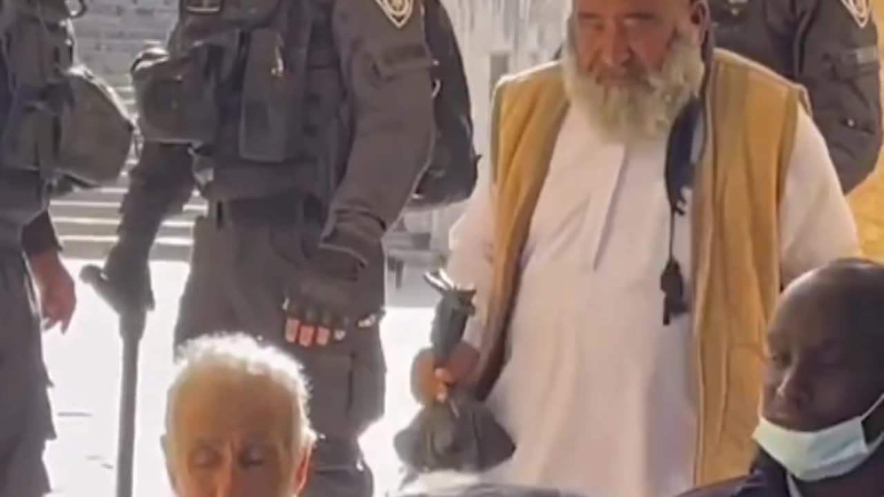 Palestians prayers suffer from Israel's police attack.