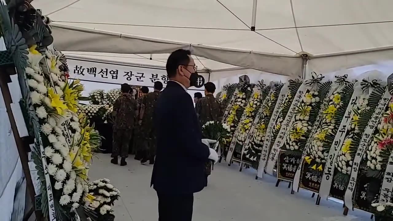 20200714_V3_S01(jgZIV7mkBDI)6.25 최대격전지 다부동에 설치된 백선엽 장군 분향소에 조문하는 현역 군인들