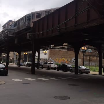 4 people injured and hospitalized as bull escapes Oregon arena and charges into spectators