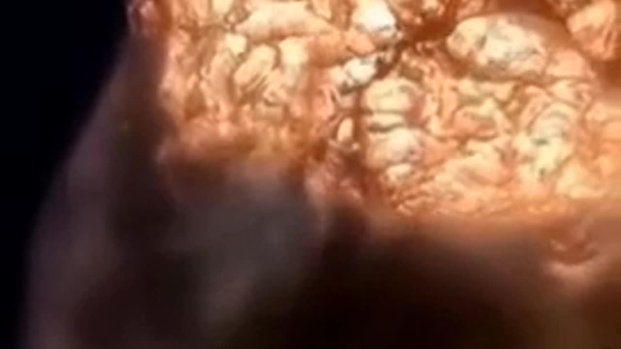 Ruský úder na ukrajinský muničák ve Chmelnickém 12.5. 2023