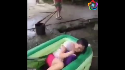 Funny Chinese videos - Funny Chinese Pranks