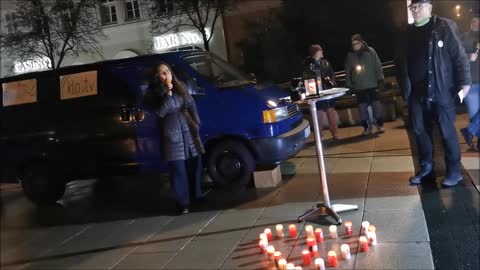 BAUTZEN, Kornmarkt, 10 01 2022 - 49. MAHNWACHE - Bürgermikrofon, Aufforderung / Bitte an Polizei