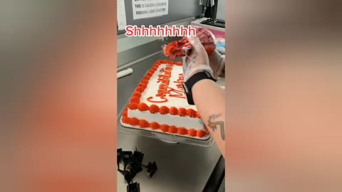 Awesome cake decortion for holidays