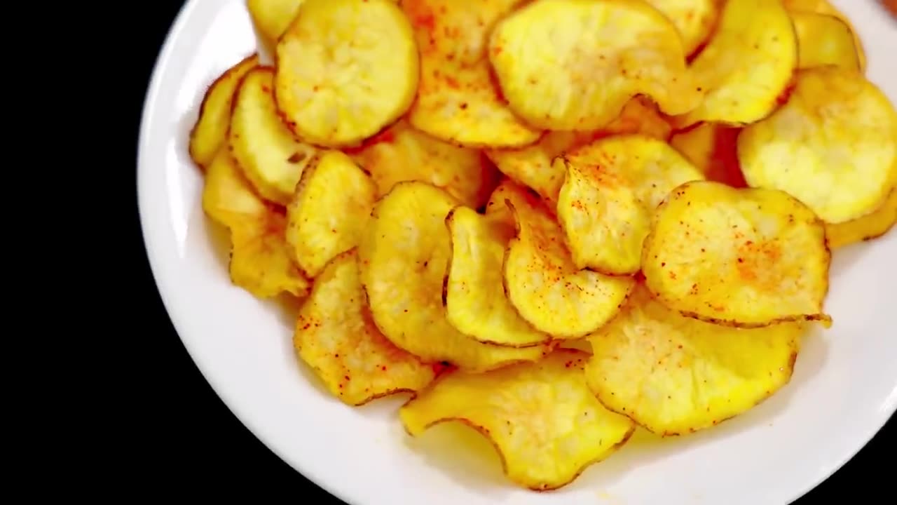 CRUNCHY & EASY SWEET POTATO CHIPS - 10 MIN RECIPE = SHAKKARKANDI WAFERS