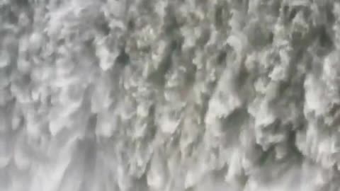 Amazing Waterfoll⛰️