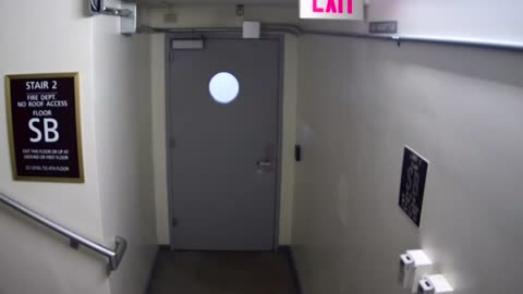 6160RHOBSBRSBST2StairwaySide_2021-01-05_23h00min01s287ms.mp4