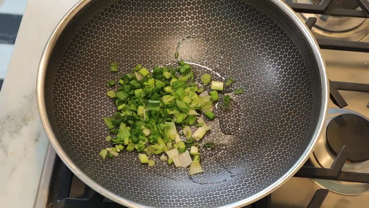 KOREAN SPICY TOFU SOUP - How to make Sundubu-Jigae _ Korean comfort food