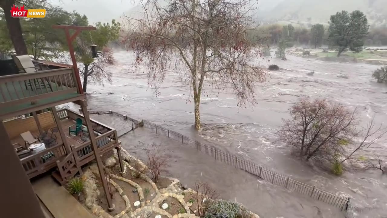 🚨BREAKING PDS: Catastrophic flash flooding in Springville | California