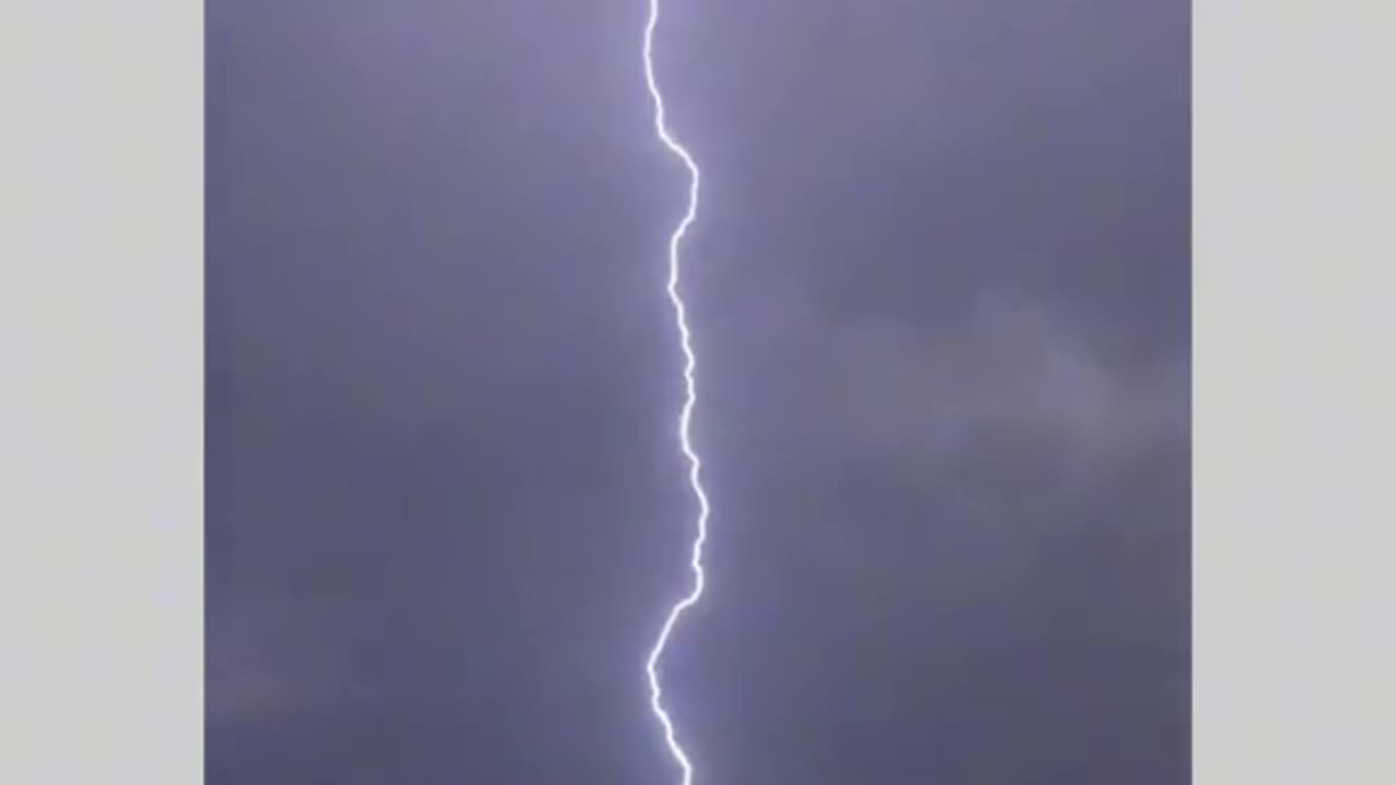 Makkah Ma Taz Tareen TufanoBarish