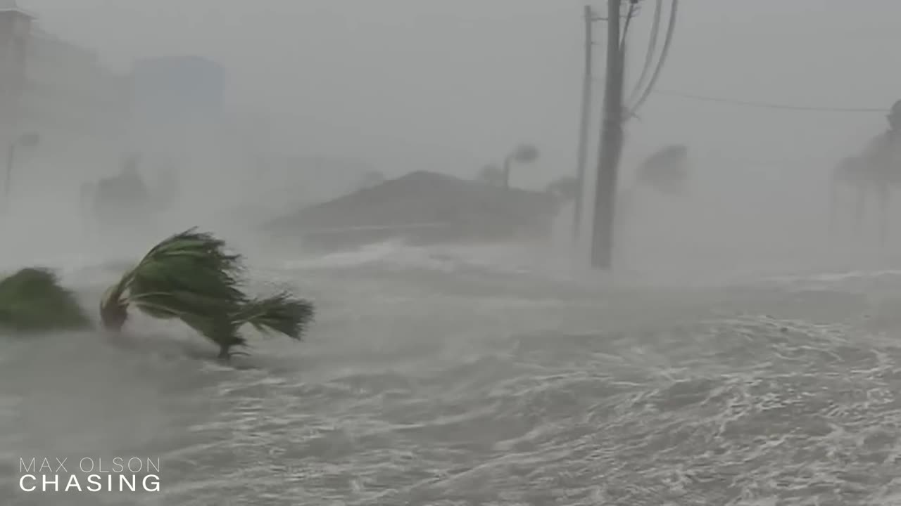 15ft Storm Surge Washes Away Homes in Ft. Myers Beach - Hurricane Ian