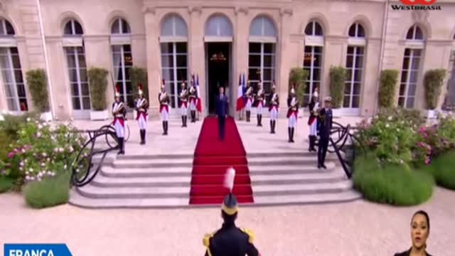 Emmanuel Macron toma posse para segundo mandato na França
