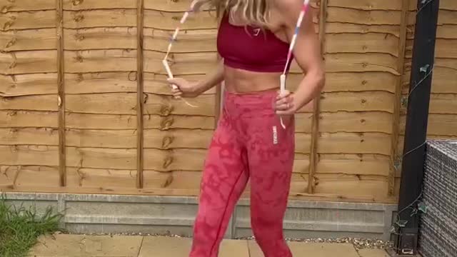 Fun footwork to try 💃🏼 #jumprope #footwork #tutorial