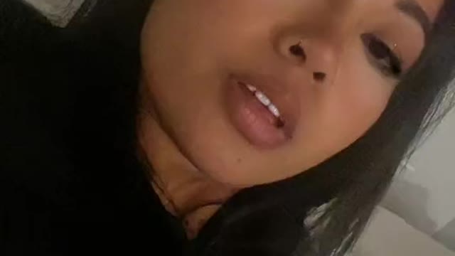 Conservative Female Tells You How Close She's Ever Been To Being In A Lesbian Type Of Scenario.