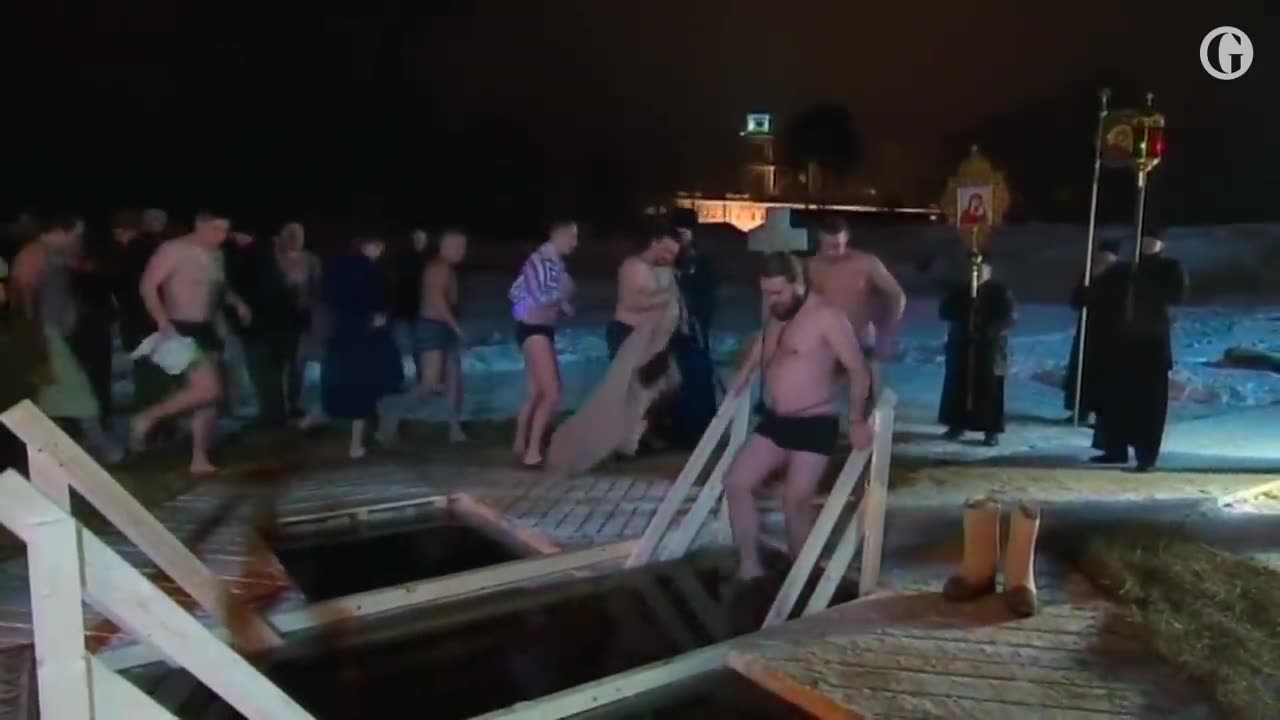 Russian president Vladmir putting braves subzero lake to mark Orthodox Epiphany