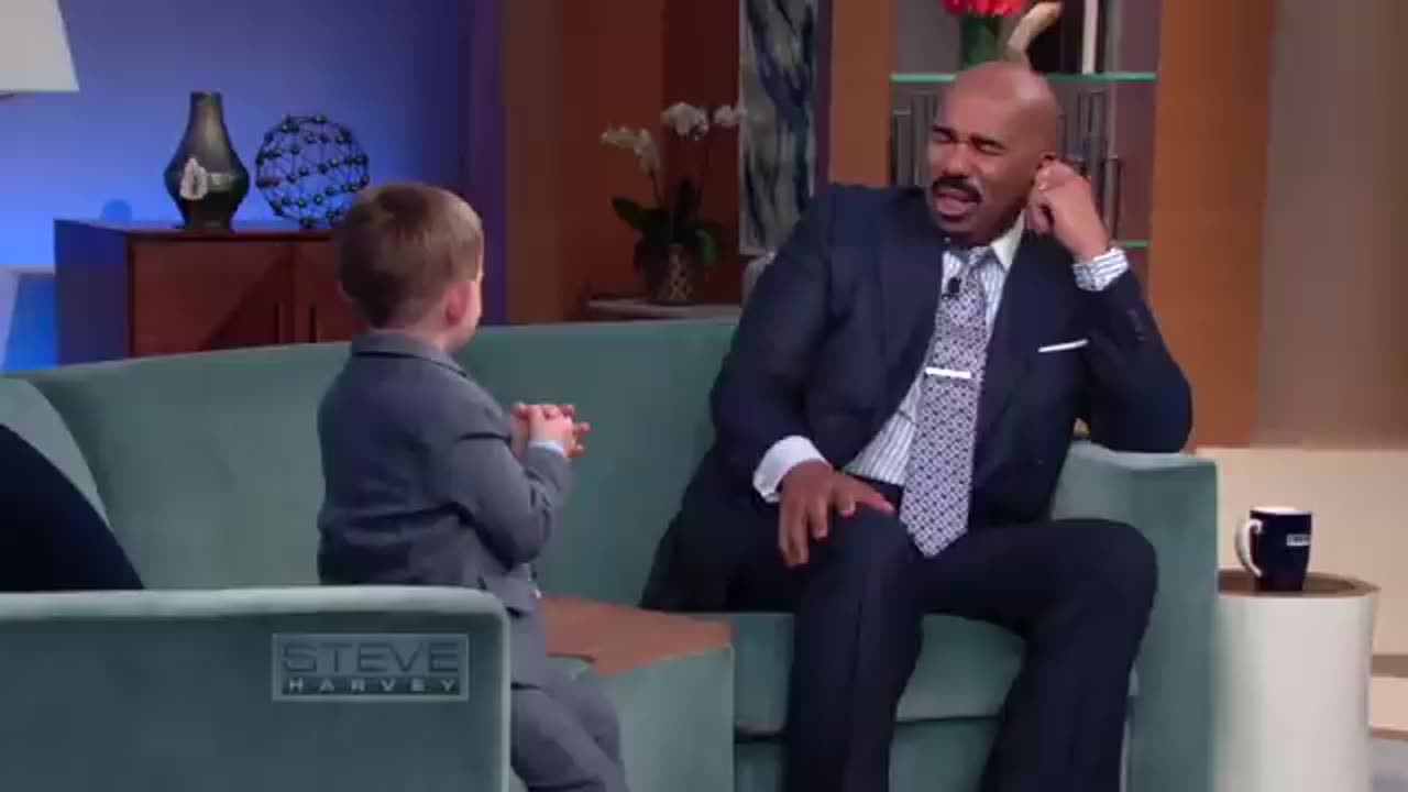 My brother doesn't share his girlfriend 😂👍💯 Steve Harvey