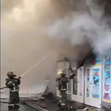 Enormous Marsh Fire Reaches Buildings(Stavropol, Russia)