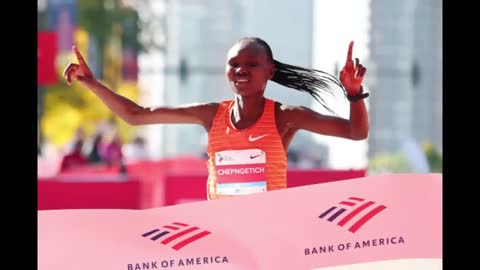 EVEN MORE MARATHON INSANITY! || The 2022 Chicago Marathon