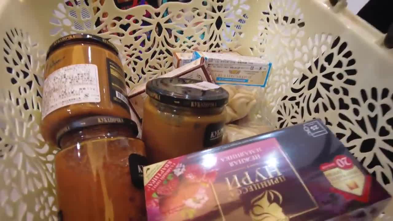 Japanese reaction to Russian food. Shop with Russian products in Tokyo