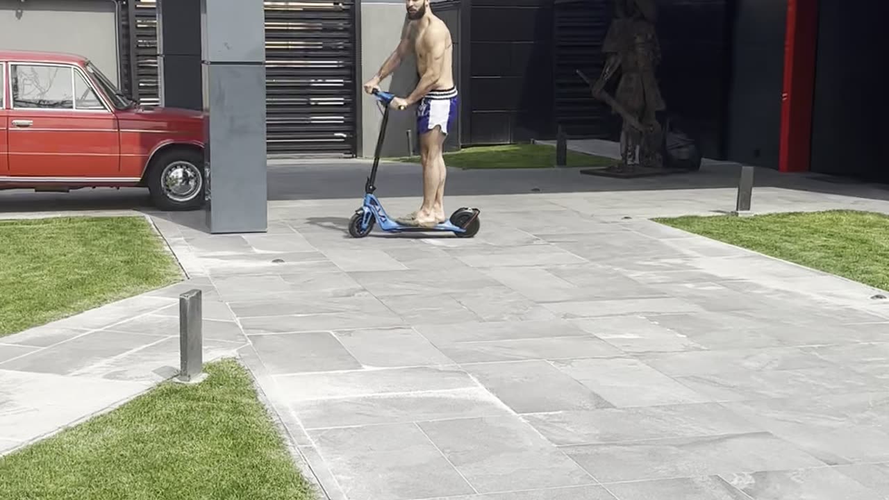 Latesy Video Of Tate With His 10 Bugattis