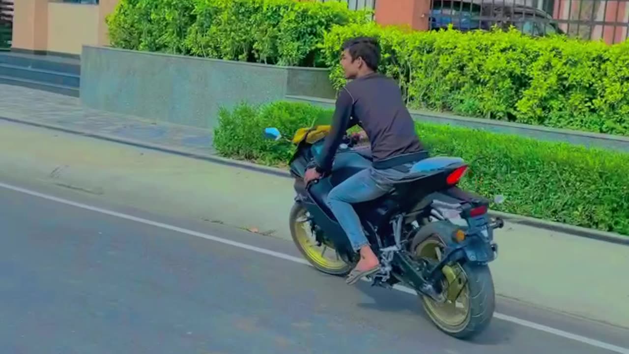 R15 v4 status