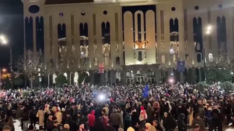 🇬🇪🇪🇺 People protest in Tbilisi after the prime minister said the country was