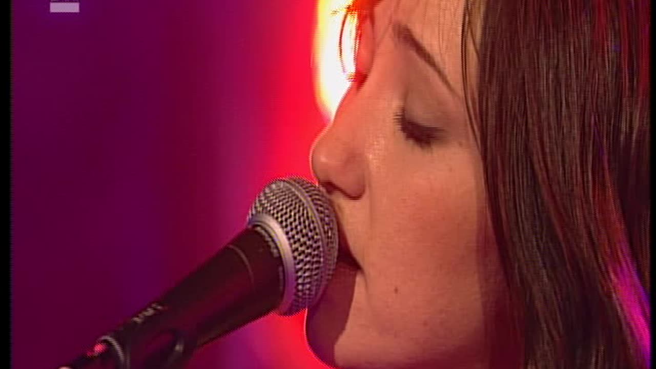 KT Tunstall - Full Concert = New Pop Festival 2005