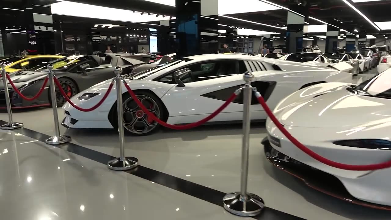 CARS IN DUBAI