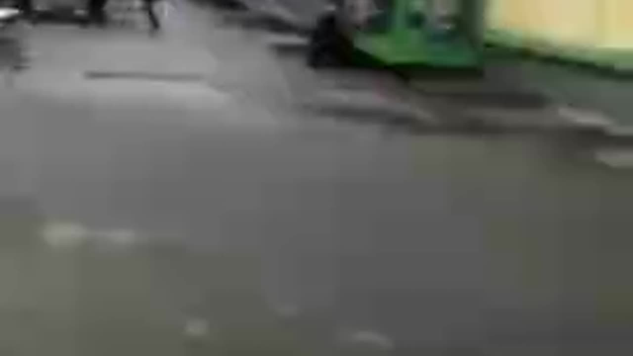 Russian MLRS strikes on a street in Ukraine 😱😱😱 #Kyiv, #Ukraine.